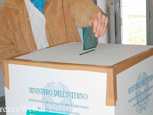 Toscani all’estero e fuori sede, rimborsi e sconti per chi torna per il voto