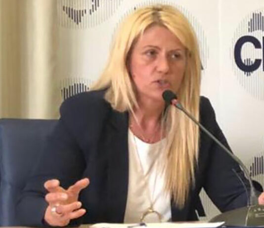 Lorenza Ricci: “Perché i fotografi sono esclusi dai contributi a fondo perduto?”