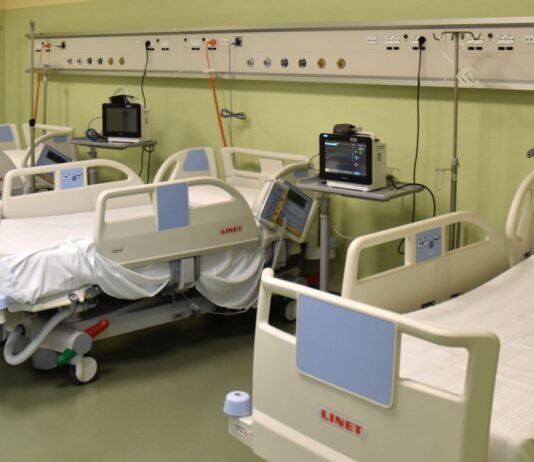 Emergenza Covid, ordinanza di Giani per l’utilizzo dei posti letto delle strutture private