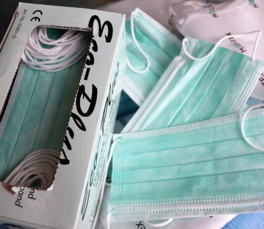 Covid-19, Comune di San Giovanni Valdarno: il 21 e il 22 novembre distribuzione gratuita delle mascherine in Piazza Palermo