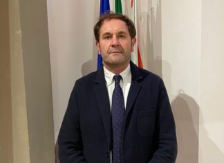 Vaccini, Veneri (Fdi): “I rappresentanti e le figure commerciali vengano inseriti tra le categorie da vaccinare con priorità”