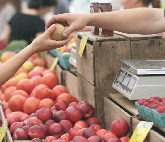Mercato settimanale, nuove collocazioni per i banchi del mercato a Terranuova
