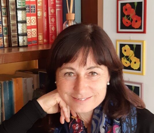 Favorire inclusione e orientamento attraverso l’insegnamento agli adulti