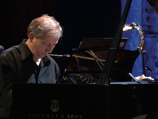 Il ritorno del grande Wim Mertens a San Giovanni. Ed è già sold out