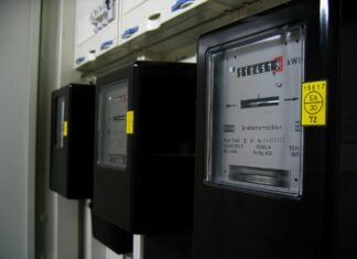 Aumentano le bollette: +29,8% per l’elettricità e +14,4% per il gas