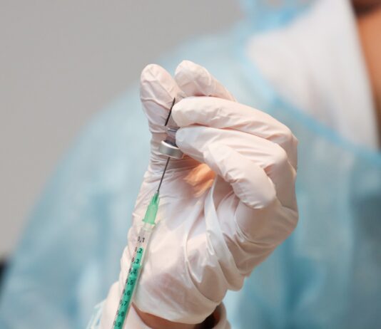 Montevarchi: dal 25 novembre riprende il servizio “SOS prenotazione vaccini anti Covid-19”