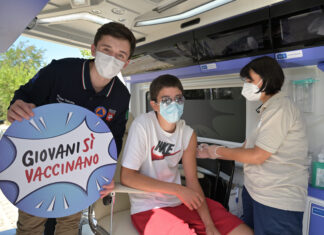 Terza dose ‘booster’, aperta la prenotazione per i 12-15enni