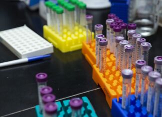 Coronavirus: in Toscana 4.860 nuovi casi. 26 decessi con un’età media di 79,5 anni