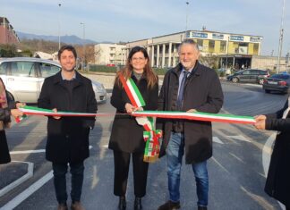 Taglio del nastro per la rotatoria di via Maestri del lavoro