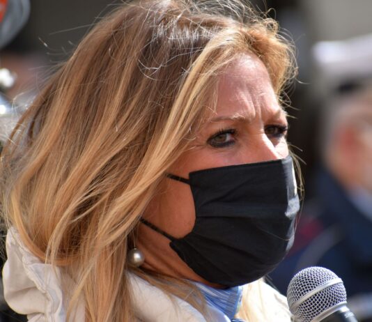 Crisi IVV: la Presidente Silvia Chiassai Martini scrive alla regione Toscana per Salvaguadare il settore del vetro artistico