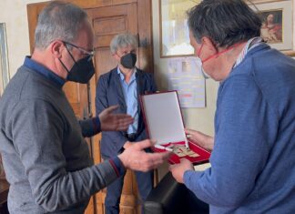 Cortona, il Premio Nobel per la Fisica Giorgio Parisi ricevuto in comune