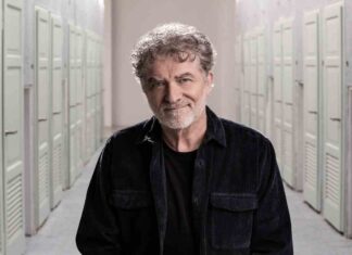 “La corsa dietro il vento”: Gioele Dix chiude il sipario al Teatro Masaccio