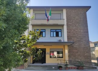 Chiusa in via precauzionale la scuola media Da Vinci di Figline