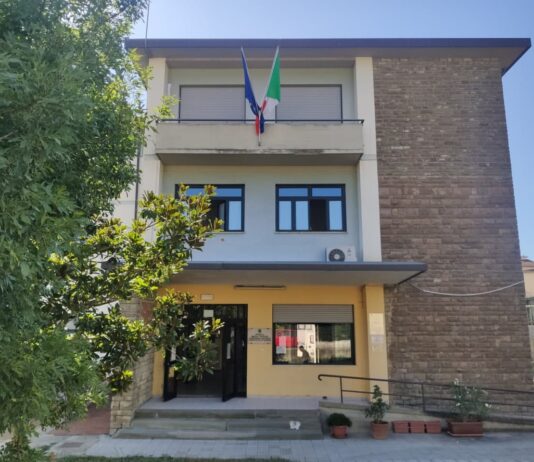 Chiusa in via precauzionale la scuola media Da Vinci di Figline