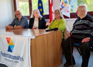 Famiglia anziana lasciata senza luce e acqua: la denuncia di Federconsumatori