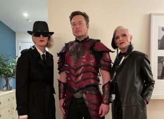 Halloween with Mom per il SuperEroe Elon Musk