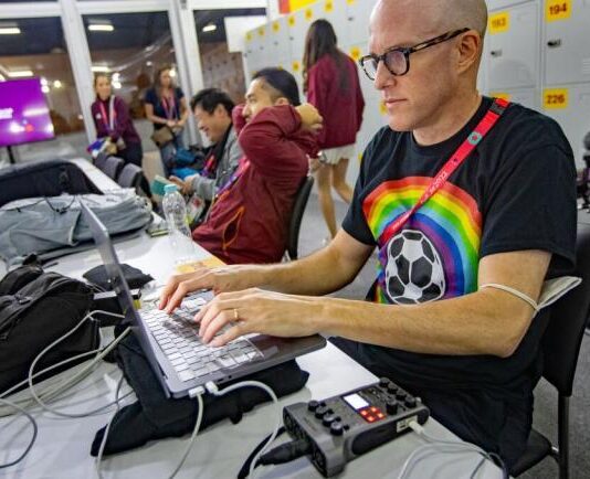 Grant Wahl, giornalista dell’emittente CBS Sport, muore durante la partita Olanda Argentina