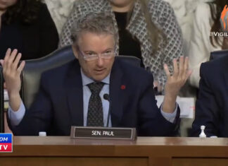 Il senatore Rand Paul attacca il Ceo di Moderna sulla sicurezza dei vaccini – VIDEO