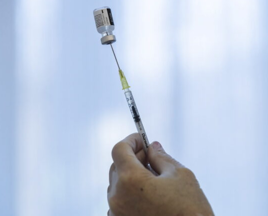 Die Weltwoche: “il vaccino Covid-19 influisce sulla fertilità”