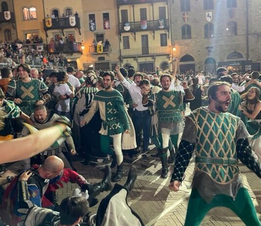 Sant’Andrea vince la 143ᵃ Giostra del Saracino: cronaca e foto