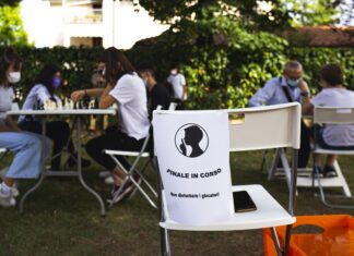 “Giochiamocela a scacchi”: a Montevarchi quattro laboratori per sensibilizzare contro il gioco d’azzardo