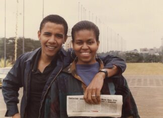 Tucker Carlson: “Barack Obama ha fatto sesso con uomini e fumato crack”