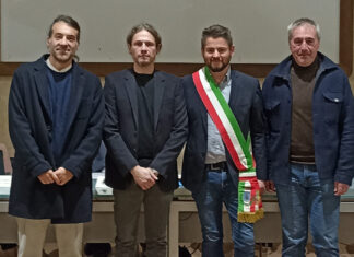 Terranuova, durante il Consiglio Comunale sono stati consegnati dei riconoscimenti per il concorso a idee relativo alla rotonda di Paperina