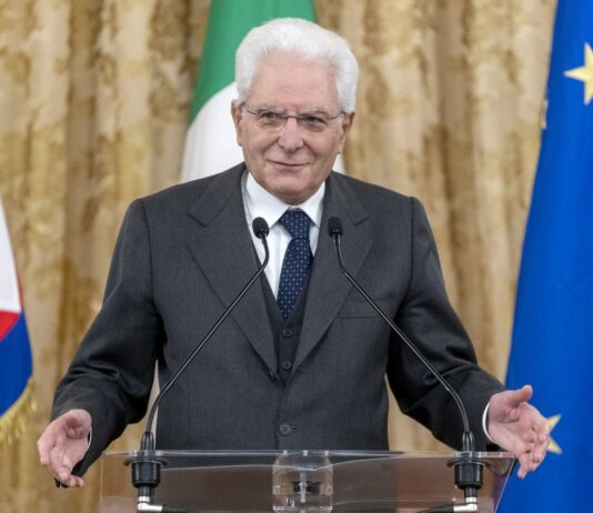 Il sindaco di Civitella in Val di Chiana accoglie il Presidente della Repubblica Sergio Mattarella
