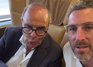 Bruno Vespa sbotta al contestatore: “Vada a fare in c**o” | video