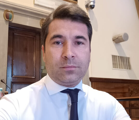 Rossi (Lega): Quattro nuovi defibrillatori ad Arezzo