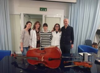 Oncologia dell’ospedale del Valdarno, incontro di musicoterapia ed estetica per il benessere psico-fisico delle persone