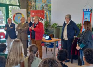 Consegna degli attestati agli alunni del I.C. Petrarca di Montevarchi