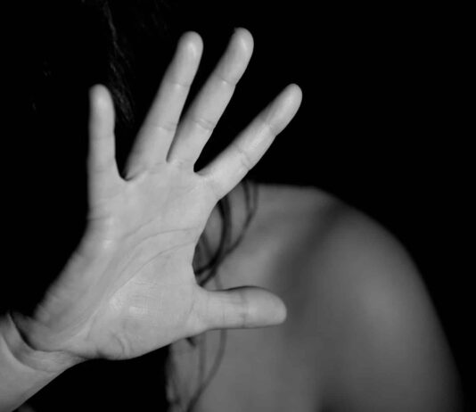“Stop alla violenza sulle donne” a Levane con il personale del 118