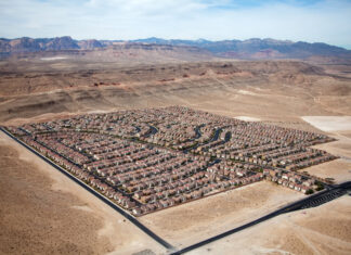 San Giovanni: la mostra di Alex MacLean prorogata fino al 28 giugno