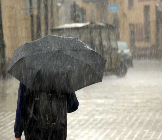 Codice giallo con piogge e temporali per venerdì 18